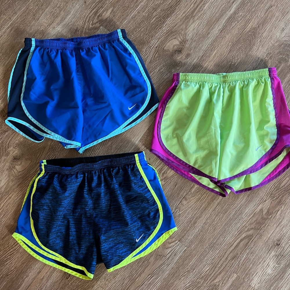 NIKE DRI-FIT RUNNIG SHORTS
